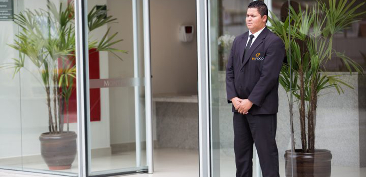 In foco terceirização de recepção e portaria